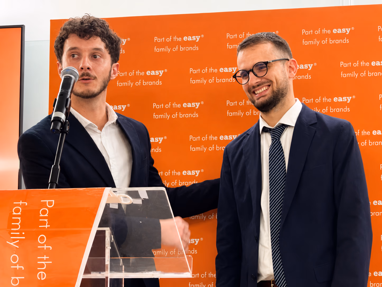 Hugo et Lucas, fondateurs de Vizion, au siège du groupe Easy